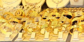 ننشر سعر جرام الذهب اليوم في مصر لعيار 21 خلال التعاملات الصباحية ليوم الثلاثاء، وذلك بعد ساعات من الكشف عن خطة شعبة صناعة المعادن الثمينة التابعة لاتحاد الصناعات، والتي تهدف إلى تعزيز صادرات الذهب.